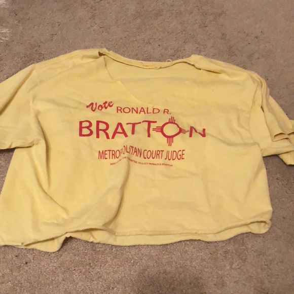 Yellow graphic tee - Picture 1 of 2